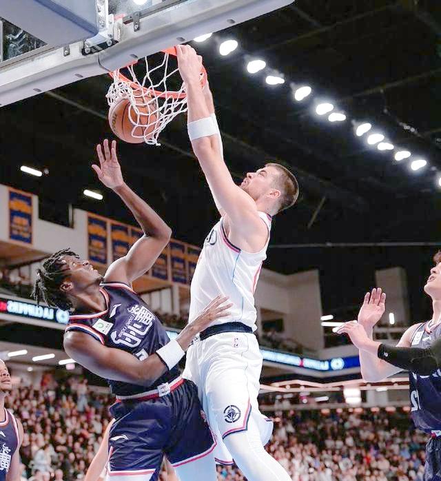 关于全锦赛最新形势：洛杉矶快船高居榜首，广州队强势追赶，冠军归属成迷的信息